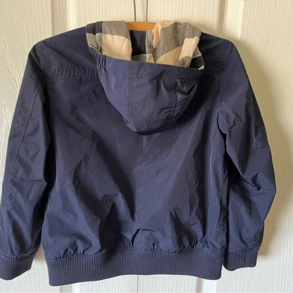 Burberry reversible hooded boys jacket in navy blue - Picture 2 of 8